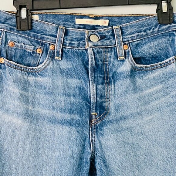 Levi's Wedgie Fit Ankle Jeans Medium Wash 26 - Picture 4 of 10